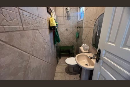 Casa à venda com 500m², 5 quartos e 8 vagas Casa à venda com 500m², 5 quartos e 8 vagasBanheiro de serviço