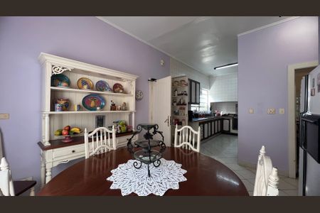 Casa à venda com 500m², 5 quartos e 8 vagas Casa à venda com 500m², 5 quartos e 8 vagasCopa