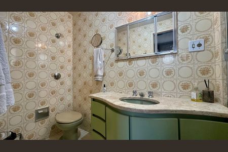 Apartamento à venda com 138m², 4 quartos e 2 vagasBanheiro