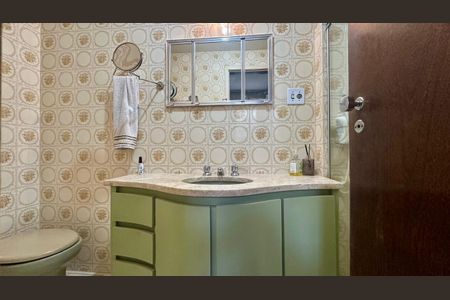 Apartamento à venda com 138m², 4 quartos e 2 vagasBanheiro