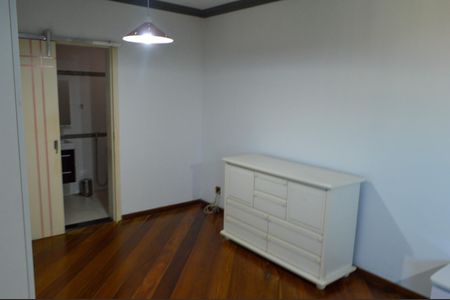 Casa de condomínio para alugar com 600m², 4 quartos e 2 vagasSuíte 1