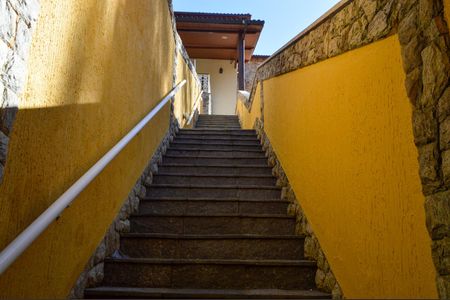 Casa de condomínio para alugar com 600m², 4 quartos e 2 vagasEntrada