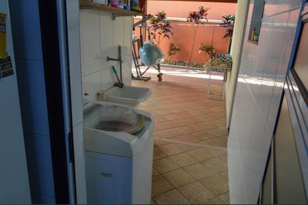 Casa de condomínio para alugar com 600m², 4 quartos e 2 vagasÁrea de Serviço