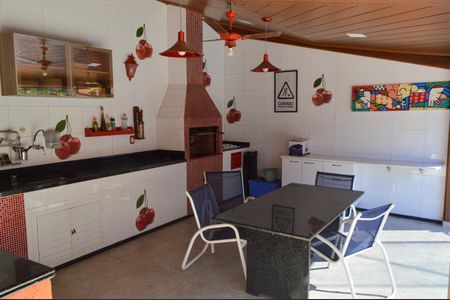 Casa de condomínio para alugar com 600m², 4 quartos e 2 vagasÁrea Gourmet