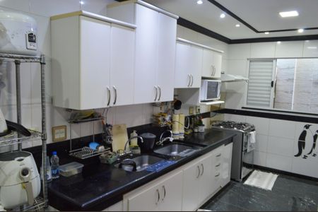 Casa de condomínio para alugar com 600m², 4 quartos e 2 vagasCozinha