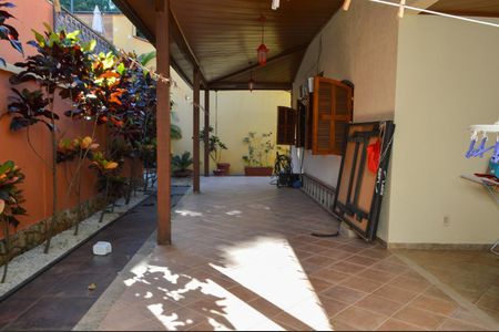 Casa de condomínio para alugar com 600m², 4 quartos e 2 vagasVaranda 2