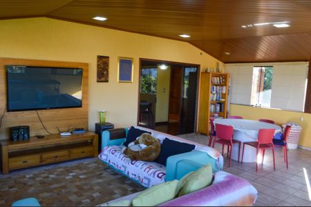 Casa de condomínio para alugar com 600m², 4 quartos e 2 vagasSala 2