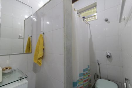 Casa à venda com 151m², 3 quartos e 2 vagas Casa à venda com 151m², 3 quartos e 2 vagasBanheiro Social