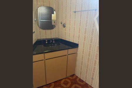 Casa à venda com 254m², 4 quartos e 2 vagas Casa à venda com 254m², 4 quartos e 2 vagasBanheiro 3