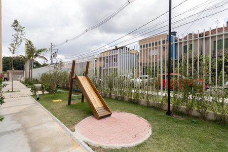 Apartamento para alugar com 33m², 2 quartos e sem vaga Apartamento para alugar com 33m², 2 quartos e sem vagaÁrea Comum - Playground