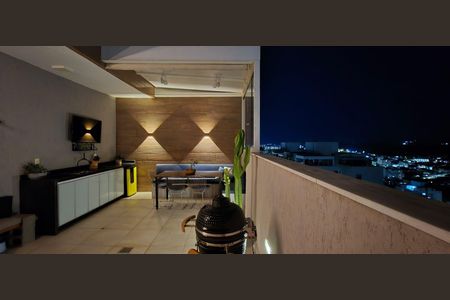 Apartamento à venda com 113m², 2 quartos e 2 vagas Apartamento à venda com 113m², 2 quartos e 2 vagasEspaço Gourmet