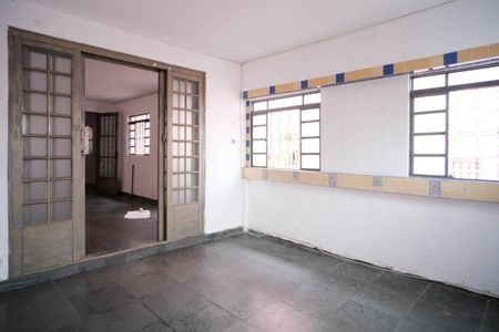 Casa à venda com 550m², 8 quartos e 4 vagasSala