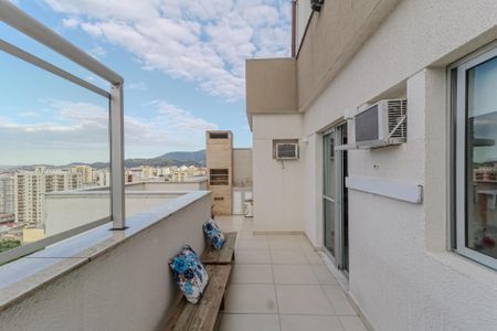 Apartamento à venda com 116m², 3 quartos e 1 vaga Apartamento à venda com 116m², 3 quartos e 1 vagaTerraço