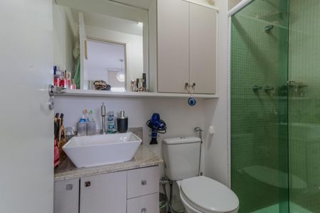 Apartamento à venda com 116m², 3 quartos e 1 vaga Apartamento à venda com 116m², 3 quartos e 1 vagaBanheiro da Suíte
