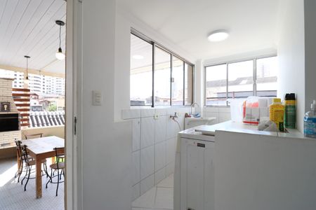 Apartamento à venda com 240m², 3 quartos e sem vagaÁrea de Serviço