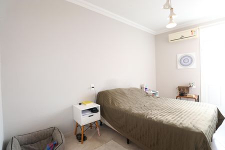 Apartamento à venda com 240m², 3 quartos e sem vagaSuíte