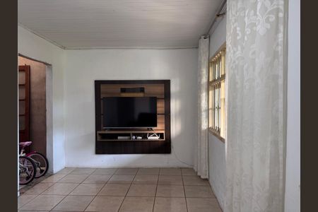 Casa à venda com 128m², 2 quartos e 2 vagas Casa à venda com 128m², 2 quartos e 2 vagasSala