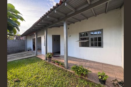 Casa à venda com 128m², 2 quartos e 2 vagas Casa à venda com 128m², 2 quartos e 2 vagasQuintal