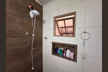 Casa à venda com 128m², 2 quartos e 2 vagas Casa à venda com 128m², 2 quartos e 2 vagasBanheiro