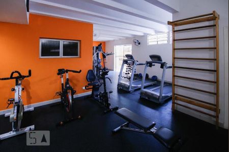 Apartamento à venda com 120m², 3 quartos e 2 vagas Apartamento à venda com 120m², 3 quartos e 2 vagasAcademia