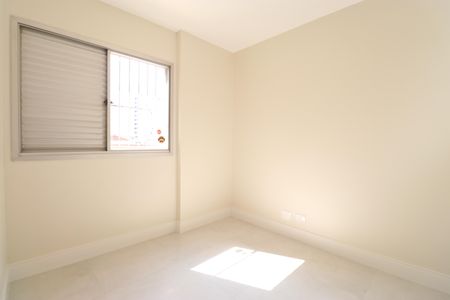 Apartamento à venda com 120m², 3 quartos e 2 vagasQuarto 2