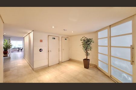 Apartamento à venda com 120m², 3 quartos e 2 vagas Apartamento à venda com 120m², 3 quartos e 2 vagasÁrea comum