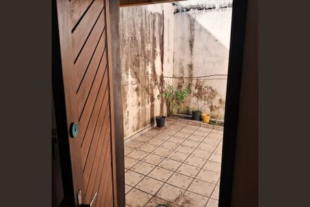Casa à venda com 120m², 2 quartos e 1 vaga