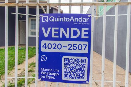 Casa à venda com 120m², 3 quartos e 3 vagas Casa à venda com 120m², 3 quartos e 3 vagasPlaquinha