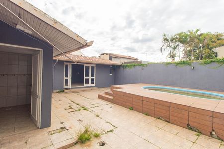 Casa à venda com 120m², 3 quartos e 3 vagas Casa à venda com 120m², 3 quartos e 3 vagasQuintal