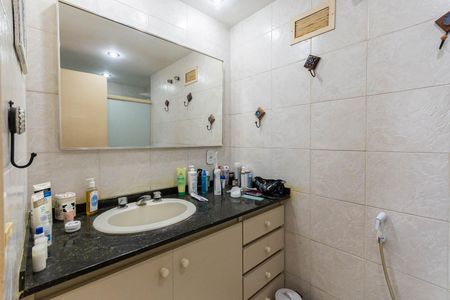 Apartamento à venda com 105m², 3 quartos e 1 vagaBanheiro Suíte