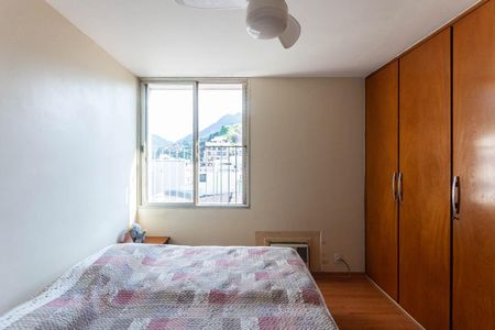 Apartamento à venda com 105m², 3 quartos e 1 vagaQuarto 2