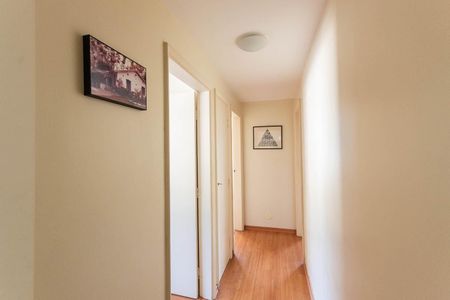 Apartamento à venda com 105m², 3 quartos e 1 vagaCorredor
