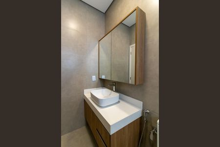 Casa de condomínio à venda com 240m², 3 quartos e 4 vagas Casa de condomínio à venda com 240m², 3 quartos e 4 vagasBanheiro da Suíte 3