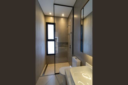 Casa de condomínio à venda com 240m², 3 quartos e 4 vagas Casa de condomínio à venda com 240m², 3 quartos e 4 vagasBanheiro da Suíte 2