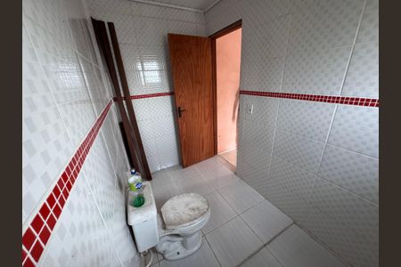 Casa à venda com 80m², 2 quartos e 1 vaga Casa à venda com 80m², 2 quartos e 1 vagaBanheiro