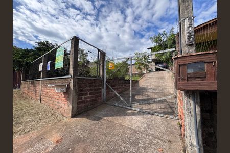 Casa à venda com 80m², 2 quartos e 1 vaga Casa à venda com 80m², 2 quartos e 1 vagaFachada