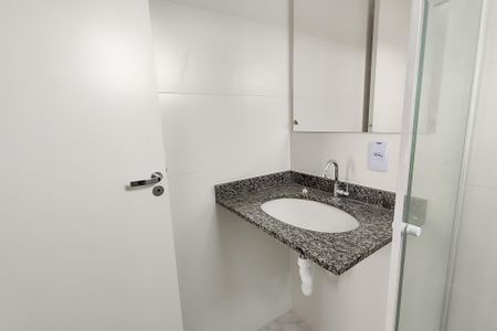 Apartamento à venda com 56m², 2 quartos e 1 vaga Apartamento à venda com 56m², 2 quartos e 1 vagaBanheiro da Suíte