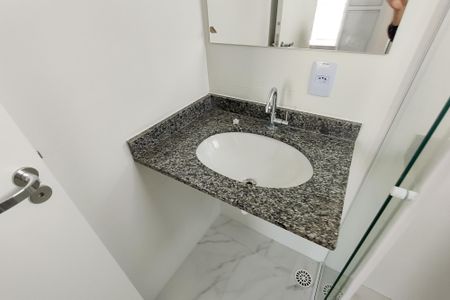 Apartamento à venda com 56m², 2 quartos e 1 vaga Apartamento à venda com 56m², 2 quartos e 1 vagaBanheiro da Suíte