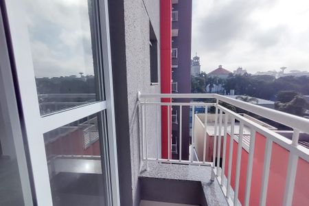 Apartamento à venda com 56m², 2 quartos e 1 vaga Apartamento à venda com 56m², 2 quartos e 1 vagaVaranda