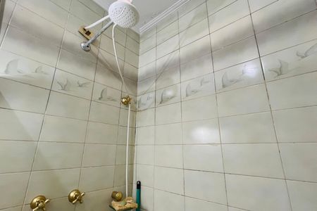 Casa para alugar com 342m², 5 quartos e 5 vagas Casa para alugar com 342m², 5 quartos e 5 vagasBanheiro da Suíte 1