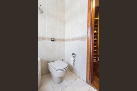 Casa de condomínio à venda com 540m², 4 quartos e 6 vagasBanheiro da Suíte 3