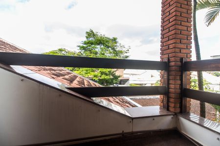 Casa de condomínio à venda com 540m², 4 quartos e 6 vagasVaranda