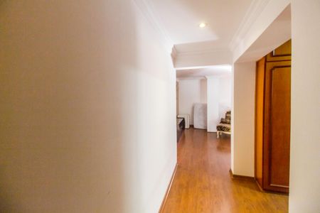 Casa de condomínio à venda com 540m², 4 quartos e 6 vagasSuíte 4