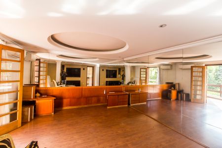 Casa de condomínio à venda com 540m², 4 quartos e 6 vagasSuíte 4