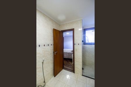 Casa de condomínio à venda com 540m², 4 quartos e 6 vagasBanheiro da Suíte 1