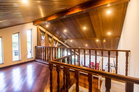 Casa de condomínio à venda com 540m², 4 quartos e 6 vagasSala 2