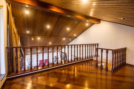 Casa de condomínio à venda com 540m², 4 quartos e 6 vagasSala 2