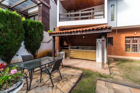 Casa de condomínio à venda com 540m², 4 quartos e 6 vagasÁrea comum