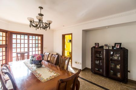 Casa de condomínio à venda com 540m², 4 quartos e 6 vagasSala de Jantar