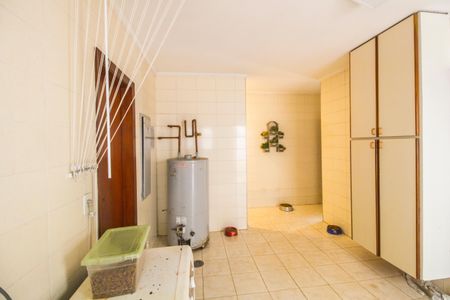 Casa de condomínio à venda com 540m², 4 quartos e 6 vagasÁrea de Serviço